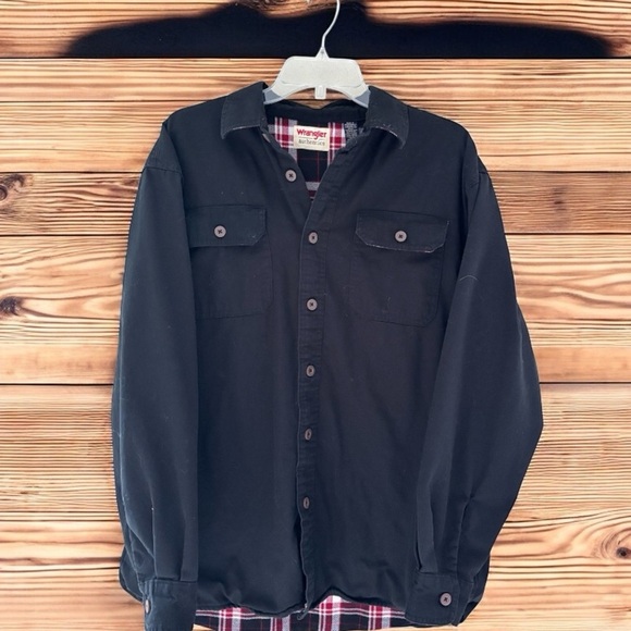 Wrangler Authentic Men's Size Large Navy Blue, Flannel-Lined Button-Up Shirt. - Picture 1 of 2